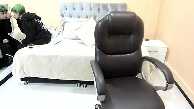 Bela Craxkerr online show from 1, 3, 2026