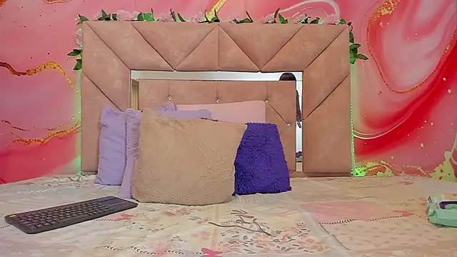 Snapshot of sweet__luna__ chatting on 27, 2, 2026 sweet luna online show from 27, 2, 2026