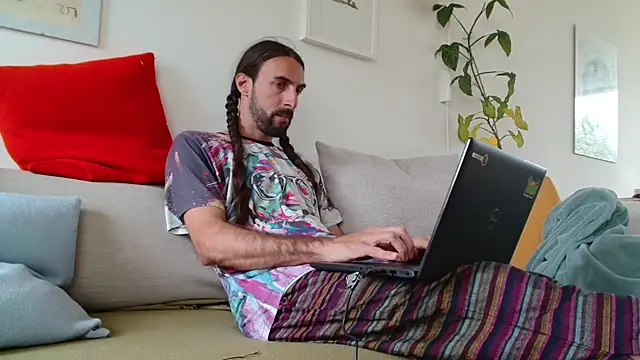 Snapshot of aircum99 chatting on 8, 5, 2026 aircum99 online show from 8, 5, 2026