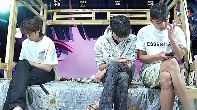 xiaohuangren01 online show from 20, 3, 2026