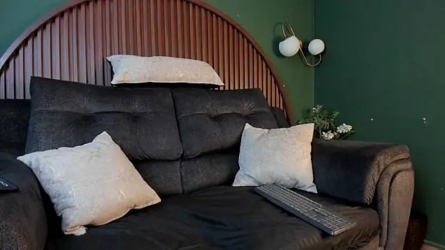 Alhan Twink online show from 1, 4, 2026