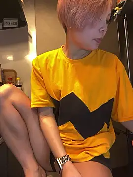 BADBITCHISAKI online show from 2, 5, 2026