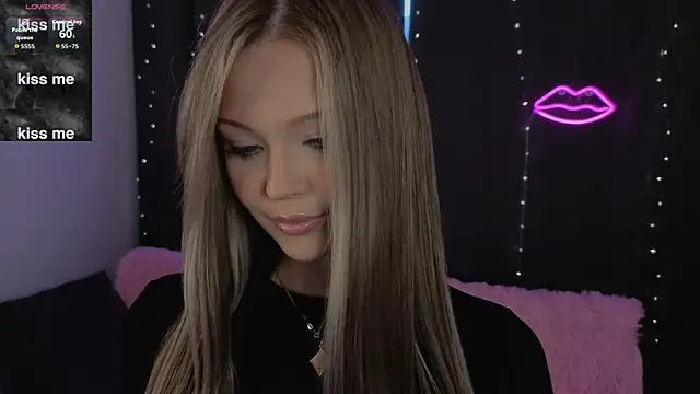 Snapshot of ElsaDivine chatting on 19, 7, 2026 ElsaDivine online show from 19, 7, 2026