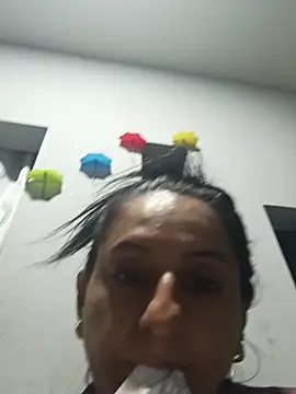 Luna seductora12 online show from 21, 2, 2026