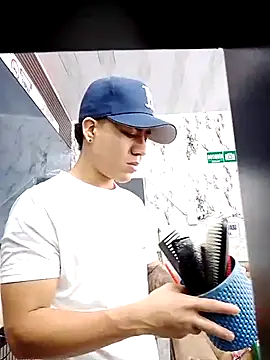 Snapshot of jheico_collins chatting on 3, 3, 2026 jheico collins online show from 3, 3, 2026