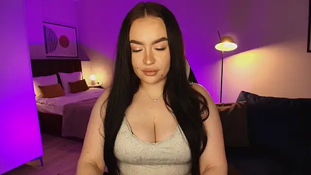 tinafox  online show from 19, 2, 2026