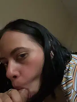 Snapshot of CarolinaRaven chatting on 28, 2, 2026 CarolinaRaven online show from 28, 2, 2026