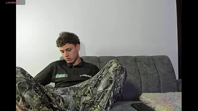 Snapshot of Two_sexboys chatting on 4, 2, 2026 Two sexboys online show from 4, 2, 2026