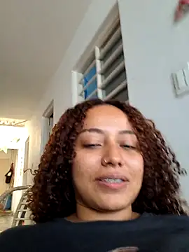 Snapshot of curly_girl_31 chatting on 26, 4, 2026 curly girl 31 online show from 26, 4, 2026