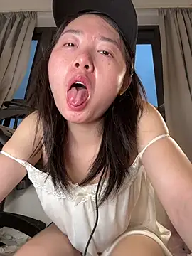 Snapshot of Cheating-wife chatting on 19, 5, 2026 Cheating-wife online show from 19, 5, 2026