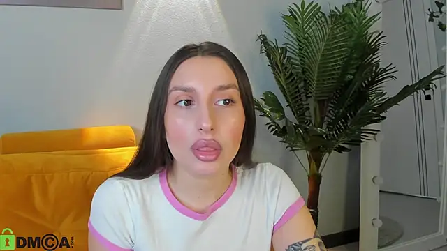 Snapshot of Celine_Coello chatting on 4, 2, 2026 Celine Coello online show from 4, 2, 2026