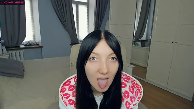 RoxanneComisky online show from 8, 2, 2026