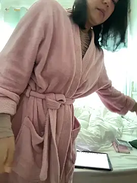 ruanruan05 online show from 6, 3, 2026