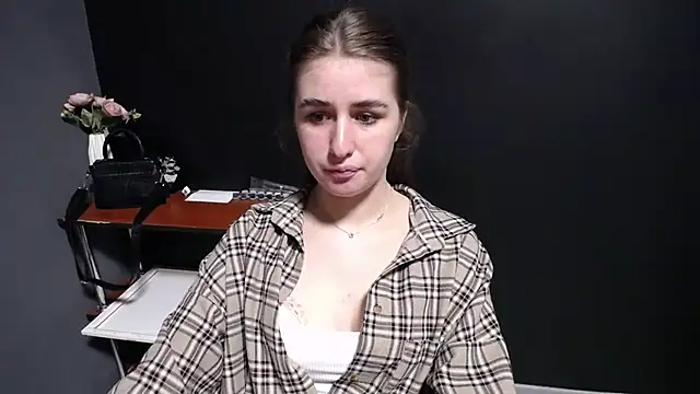 Sunny siren online show from 18, 3, 2026