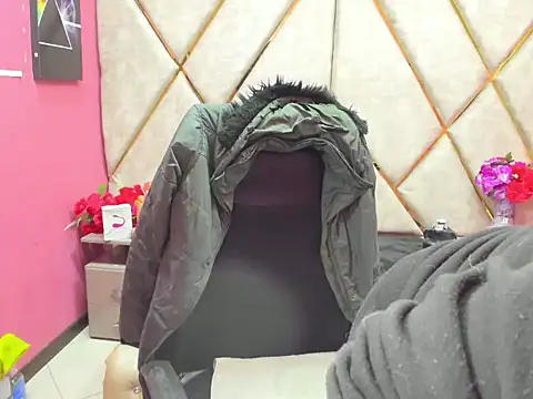 Sarah Boobs  online show from 3, 2, 2026