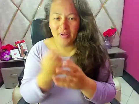 Sarah Boobs  online show from 16, 4, 2026