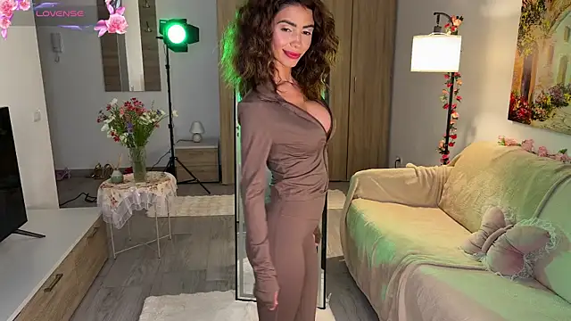 Snapshot of AyanaLys chatting on 24, 6, 2026 AyanaLys online show from 24, 6, 2026