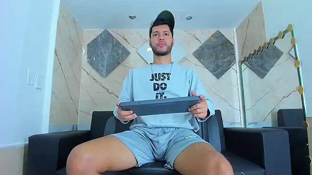 Snapshot of Angel_Villareal chatting on 1, 2, 2026 Angel Villareal online show from 1, 2, 2026