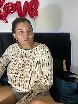 Helena-Paola online show from 9, 8, 2026