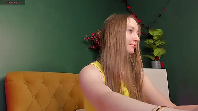 Snapshot of baby_annn chatting on 21, 4, 2026 baby annn online show from 21, 4, 2026