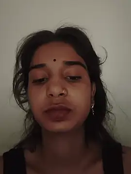 Cute-Natashaa online show from 19, 7, 2026