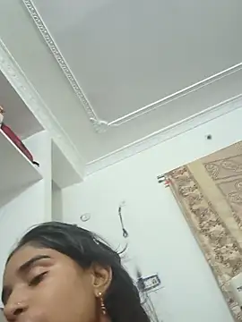 Cute-Natashaa online show from 23, 7, 2026