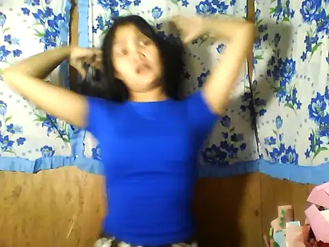 PinaySkinnyJust18 online show from 16, 5, 2026