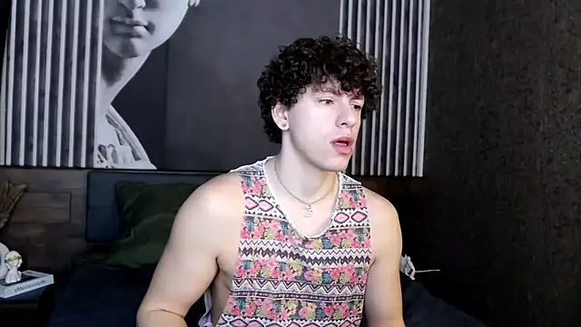 Snapshot of TylerGibson chatting on 18, 2, 2026 TylerGibson online show from 18, 2, 2026