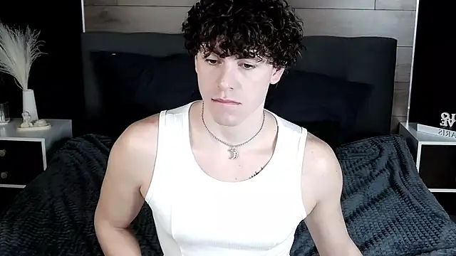 Snapshot of TylerGibson chatting on 20, 2, 2026 TylerGibson online show from 20, 2, 2026