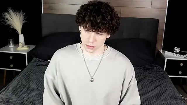 Snapshot of TylerGibson chatting on 25, 2, 2026 TylerGibson online show from 25, 2, 2026