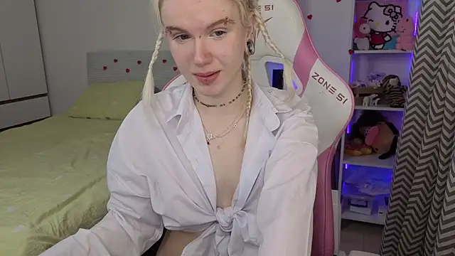 Snapshot of Mia_WaterFall chatting on 21, 2, 2026 Mia WaterFall online show from 21, 2, 2026