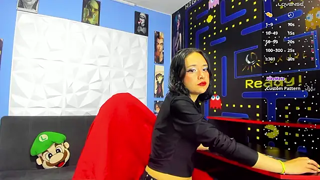 IvyyEmerald online show from 13, 3, 2026