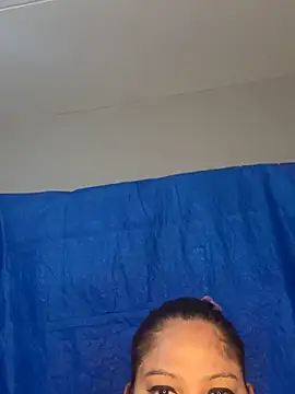 BunnyCharm01 online show from 21, 4, 2026