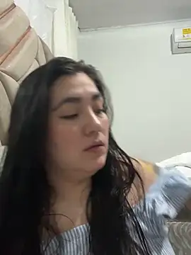 Snapshot of KathiaJenner chatting on 2, 3, 2026 KathiaJenner online show from 2, 3, 2026