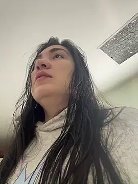 KathiaJenner online show from 8, 3, 2026