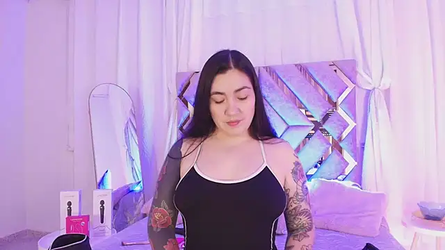 Snapshot of KathiaJenner chatting on 17, 6, 2026 KathiaJenner online show from 17, 6, 2026
