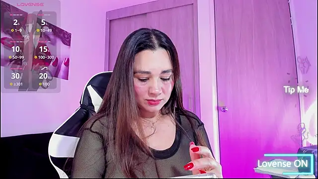 Snapshot of saray_mendozaa chatting on 9, 7, 2026 saray mendozaa online show from 9, 7, 2026