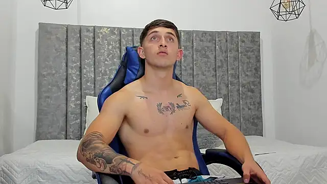 Snapshot of Calvin_Hunter chatting on 8, 2, 2026 Calvin Hunter online show from 8, 2, 2026