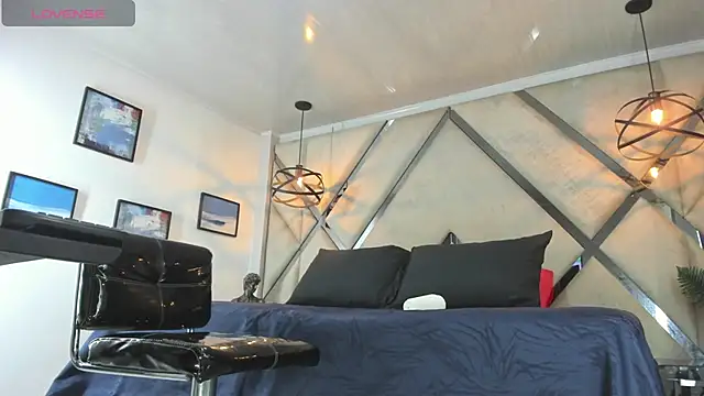 Snapshot of Dusan_Grey77 chatting on 4, 2, 2026 Dusan Grey77 online show from 4, 2, 2026