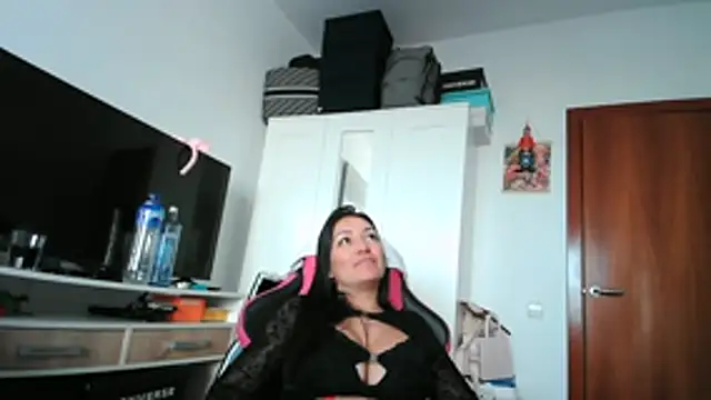 Yulian Milf online show from 14, 2, 2026