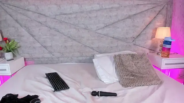 RousSweet- online show from 9, 4, 2026