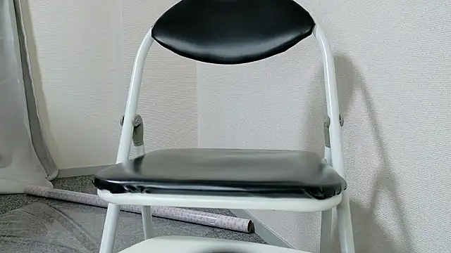 kyuleather online show from 11, 4, 2026