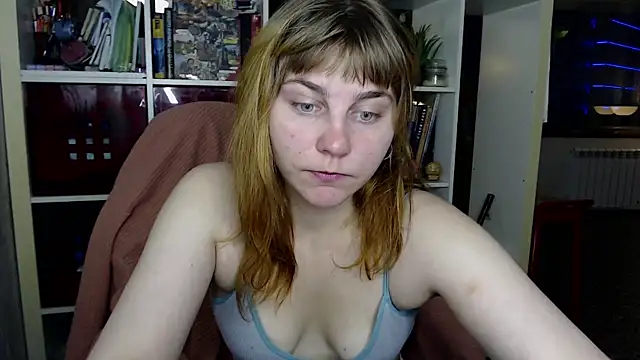 Snapshot of Lafoliepartout chatting on 7, 8, 2026 Lafoliepartout online show from 7, 8, 2026