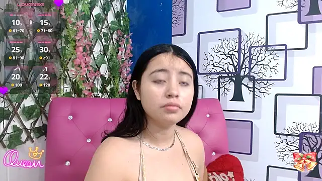 Snapshot of angelhotlatina18 chatting on 11, 2, 2026 angelhotlatina18 online show from 11, 2, 2026