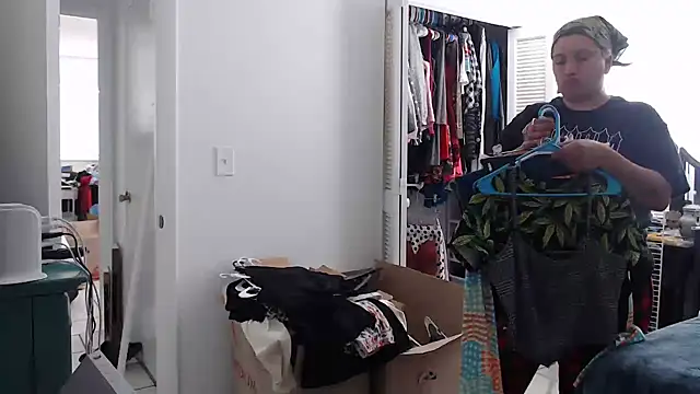 AzuraRicanFF online show from 6, 3, 2026