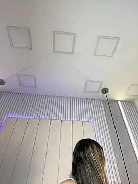 JuliaColemann online show from 26, 2, 2026