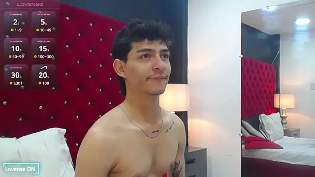 Snapshot of Logan_Woods chatting on 10, 2, 2026 Logan Woods online show from 10, 2, 2026