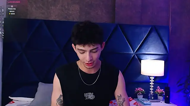 Snapshot of Logan_Woods chatting on 23, 2, 2026 Logan Woods online show from 23, 2, 2026