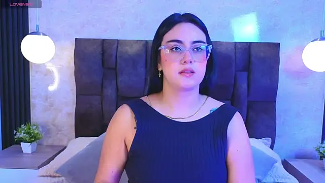 Snapshot of vicky_grey chatting on 30, 6, 2026 vicky grey online show from 30, 6, 2026