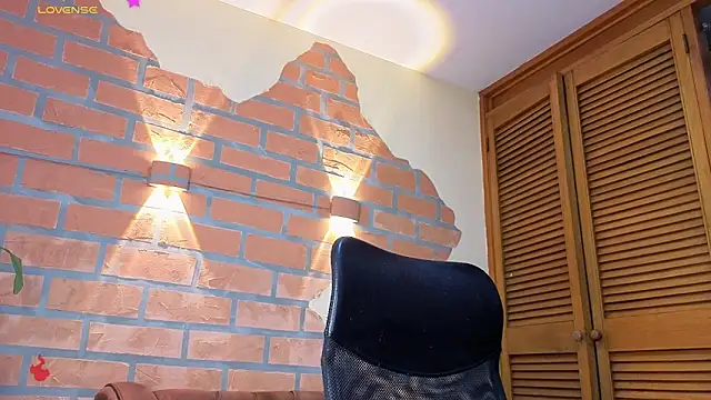 mister eithan online show from 4, 3, 2026